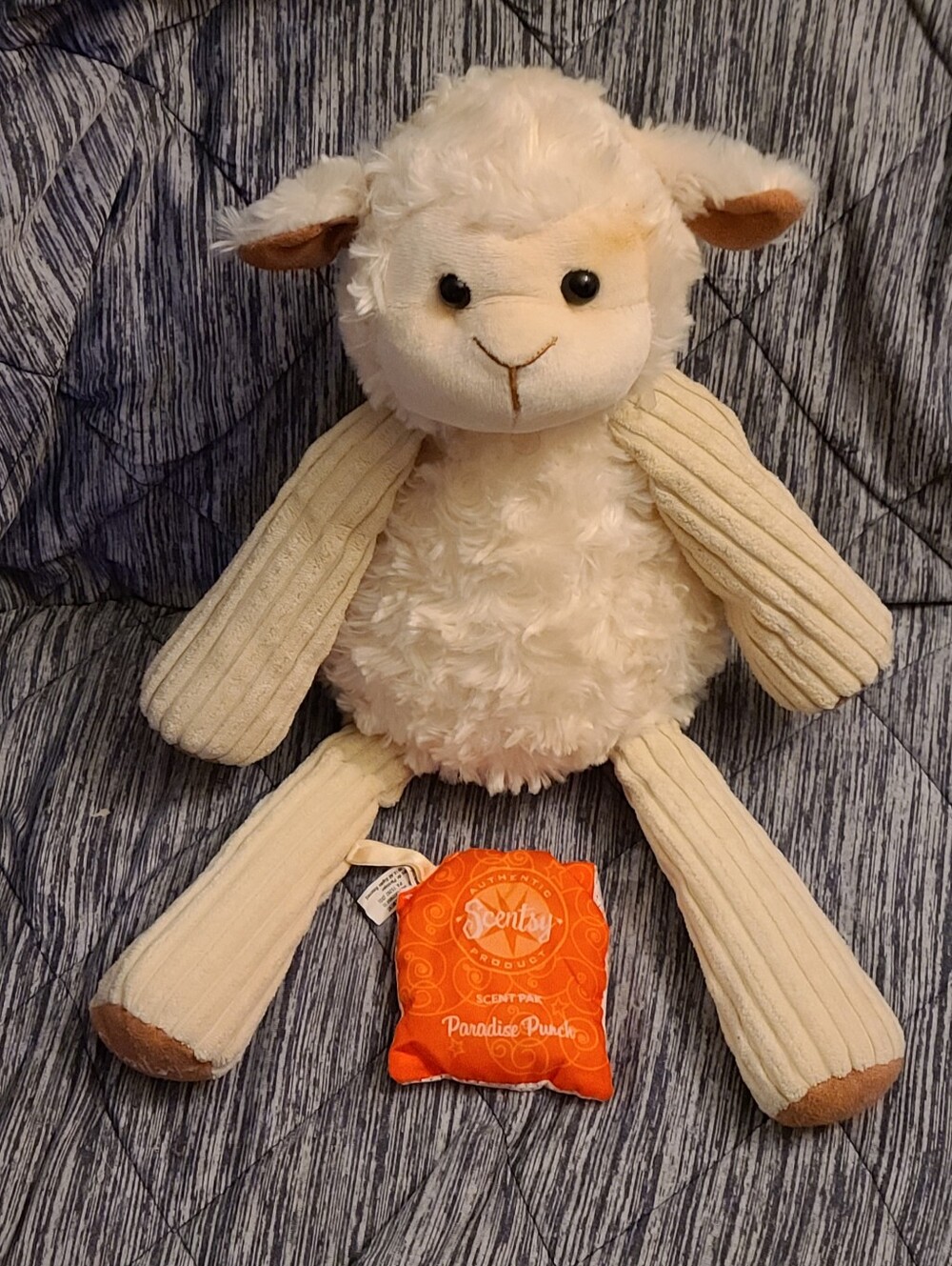 Scentsy Cream Lamb Plush with Orange Paradise Punch Scent Pak